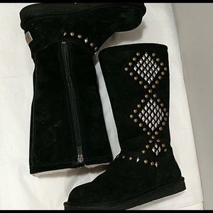 UGG Avondale- DISCONTINUED